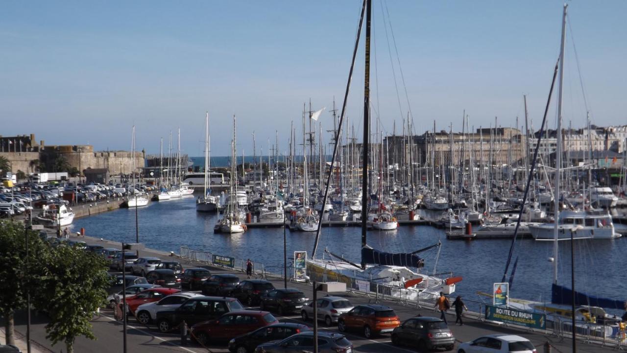 Appartement T2 ,Parking Prive,Terrasse, 10 Mns A Pieds De La Cite Corsaire Et Ses Plages แซ็งต์มาโล ภายนอก รูปภาพ
